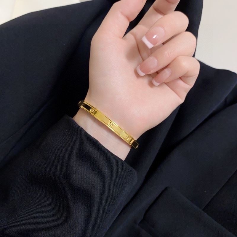 Ca*t1er bracelets